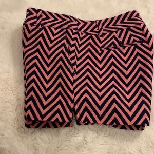 LOFT Riviera Cotton Chevron Short Sz 2 - excellent condition